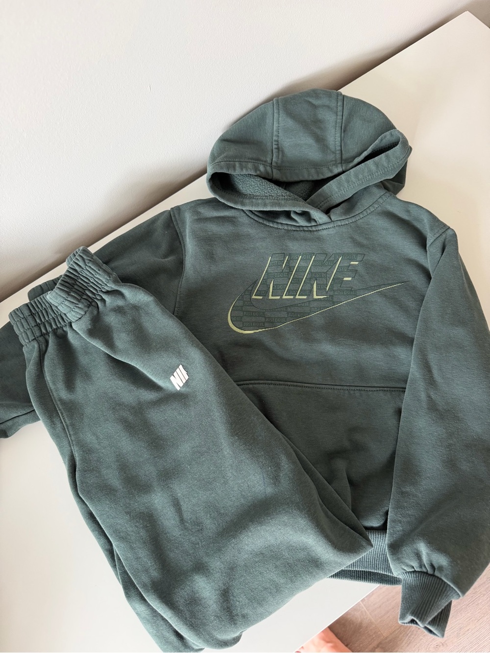 Nike Kids Green Hoodie & Sweatpants Matching Set